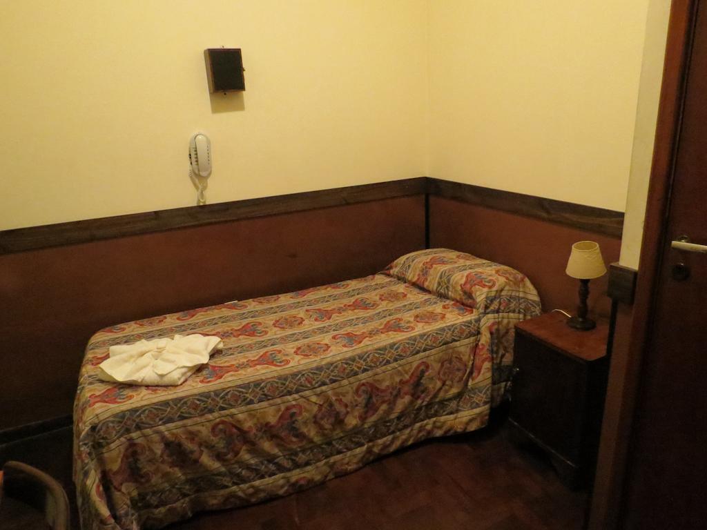 Hotel Raglan Mar del Plata Oda fotoğraf