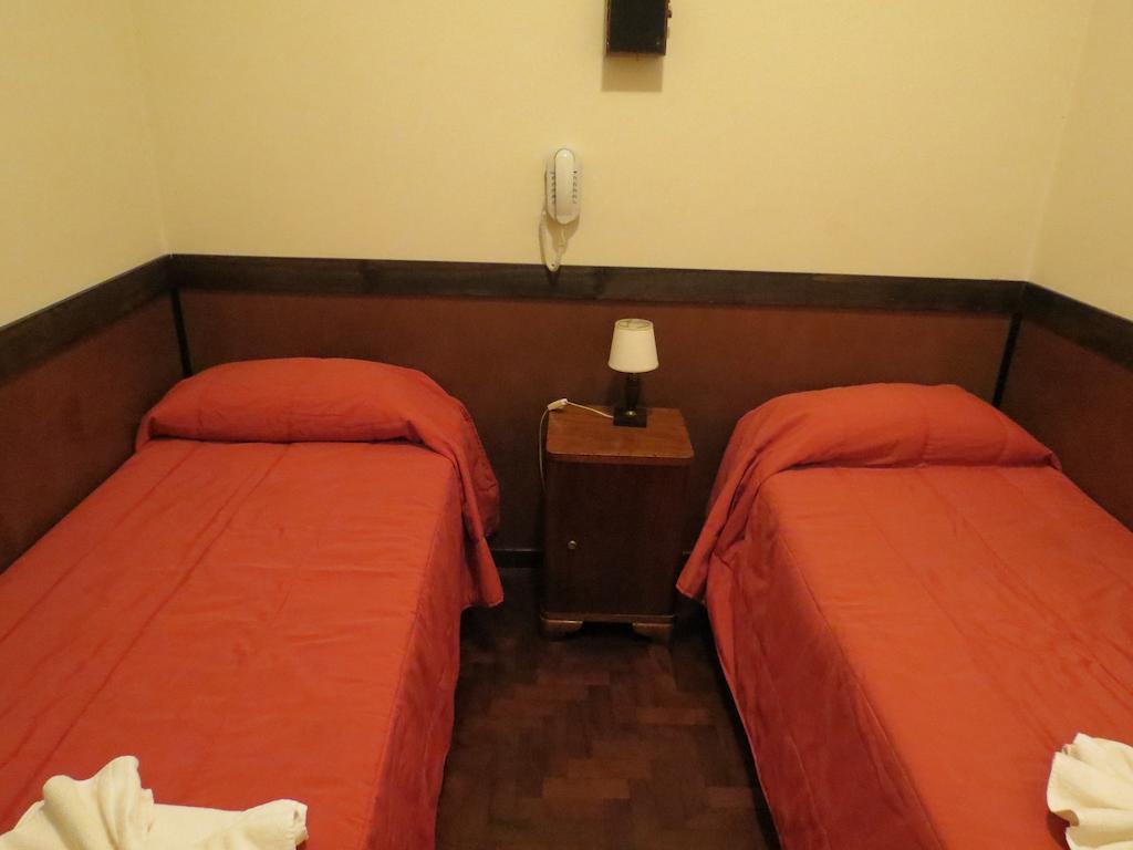 Hotel Raglan Mar del Plata Oda fotoğraf